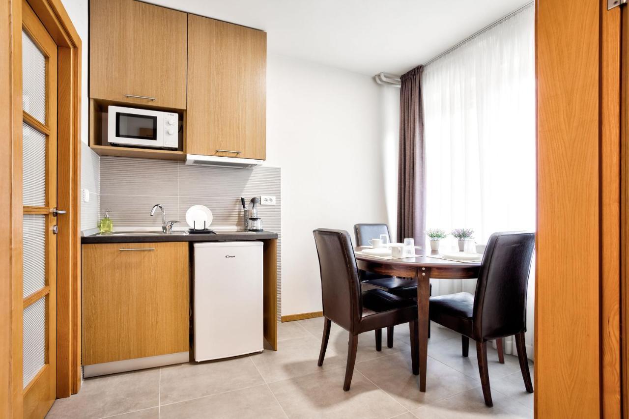 Booking Apartments เบลเกรด ภายนอก รูปภาพ